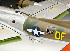 Front quarter view of the completed Revell 1:72 B-17G Flying Fortress model
