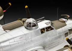 Tail detail of the built Revell 1:72 B-17G Flying Fortress with squadron codes and tail gun position
